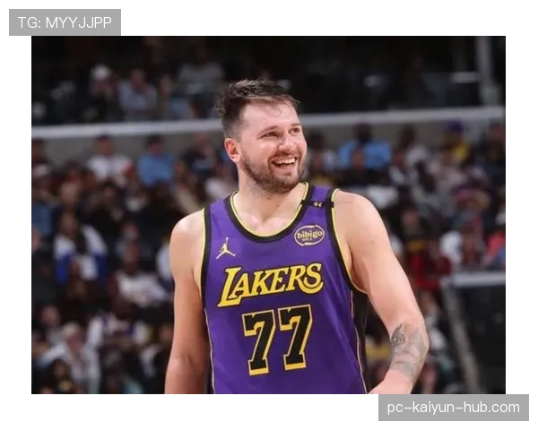 东契奇无球效率下滑，持球单打仍主导进攻