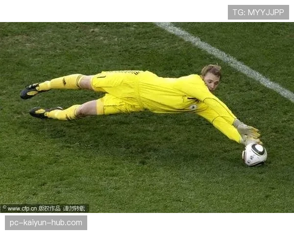 门将出击时哪些动作算犯规？规则拆解关键判定标准