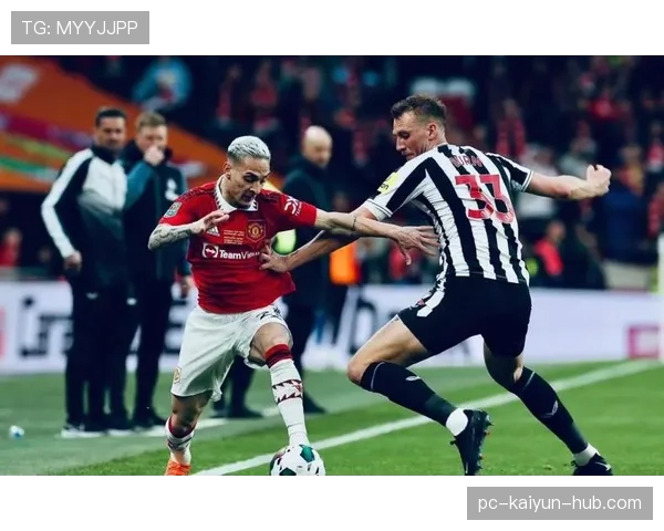 曼联控不住比赛了：表面节奏乱，实则全队失控